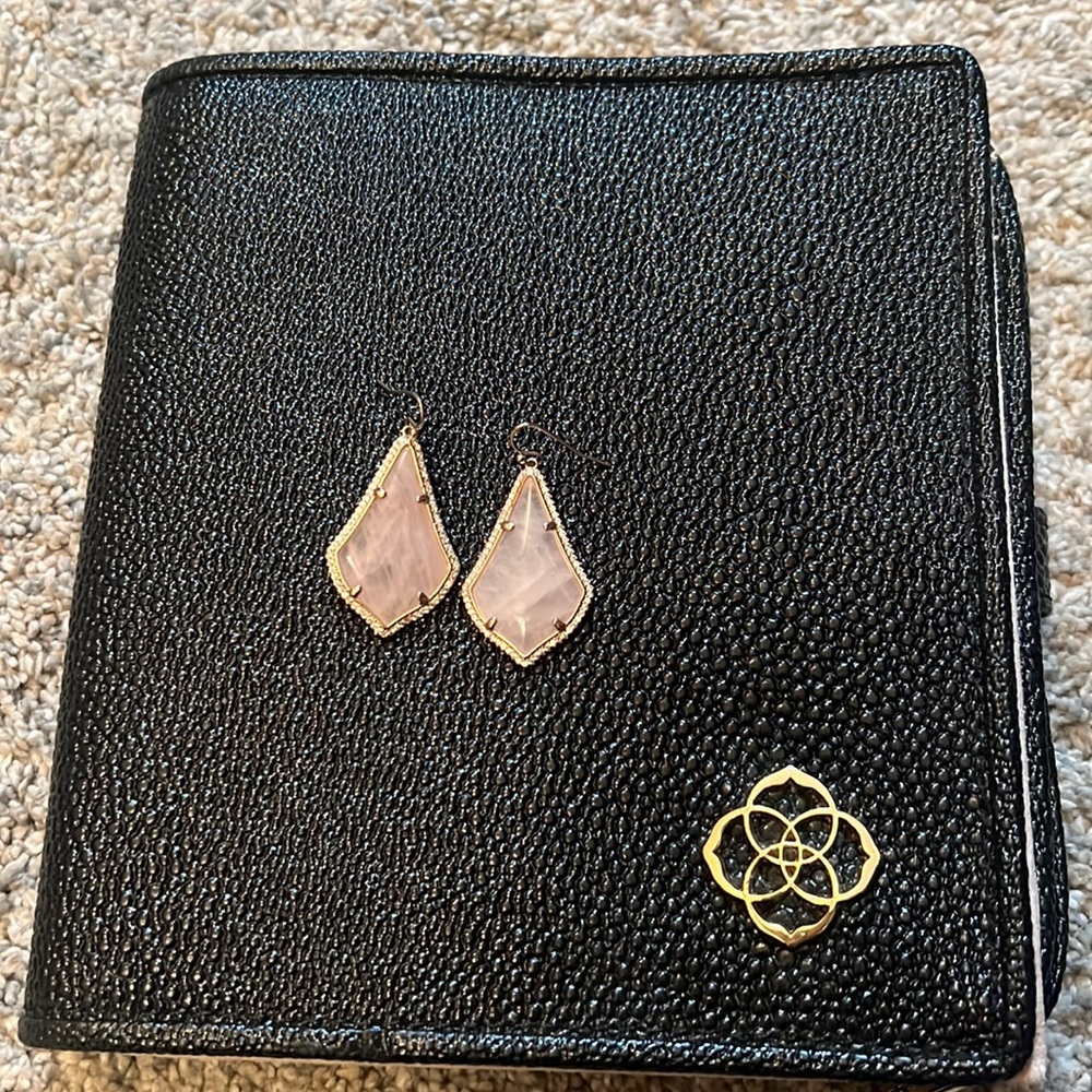 Kendra scott Alex rose quartz + rose gold with rhinestones
